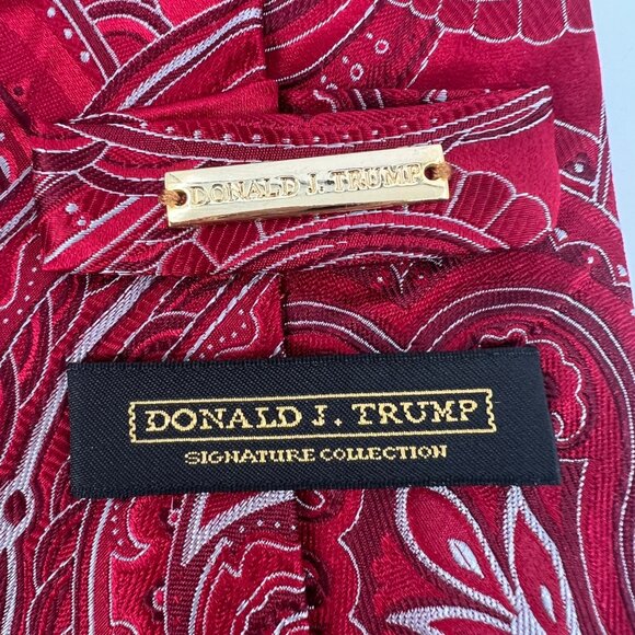 Donald‎ J. Trump Signature Collection Necktie Tie Red Paisley - Picture 4 of 6